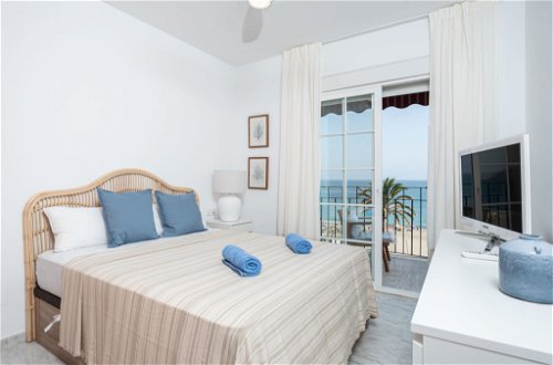 Foto 5 - Appartamento con 3 camere da letto a Estepona con terrazza e vista mare