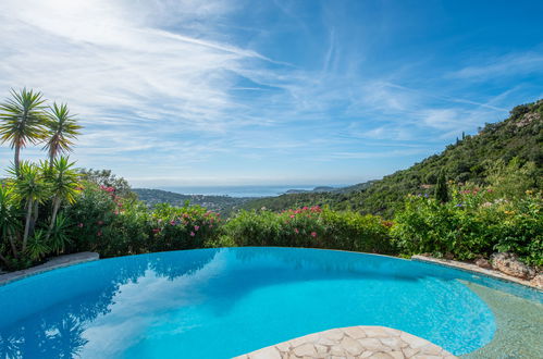 Photo 1 - Maison de 5 chambres à Cavalaire-sur-Mer avec piscine privée et jardin