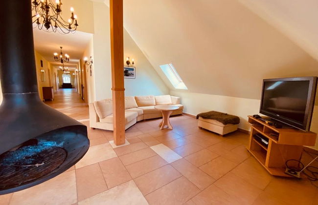 Casa de 6 quartos em Kalinowo com jardim e terraço - Foto 3