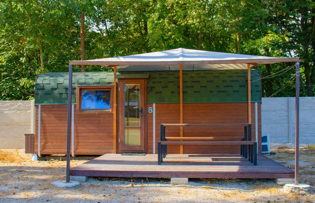 Casa de 1 quarto em Hradec Kralove com jardim - Foto 1