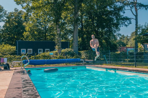 Photo 7 - Maison de 2 chambres à IJhorst avec piscine et terrasse