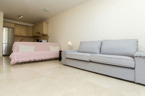 Foto 7 - Appartamento con 1 camera da letto a Arona con piscina e vista mare