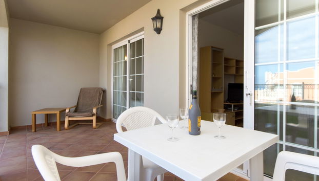 2 bedroom Apartment in Arona with swimming pool and garden - Photo 2