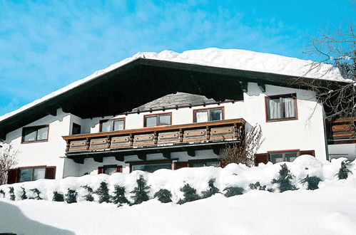 Foto 17 - Appartamento con 1 camera da letto a Saalbach-Hinterglemm con vista sulle montagne