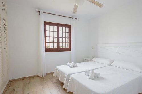 Foto 8 - Appartamento con 3 camere da letto a Alaior con piscina e vista mare