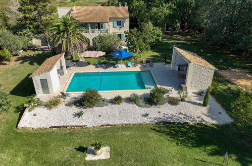 Foto 25 - Casa de 5 habitaciones en Uzès con piscina privada y jardín