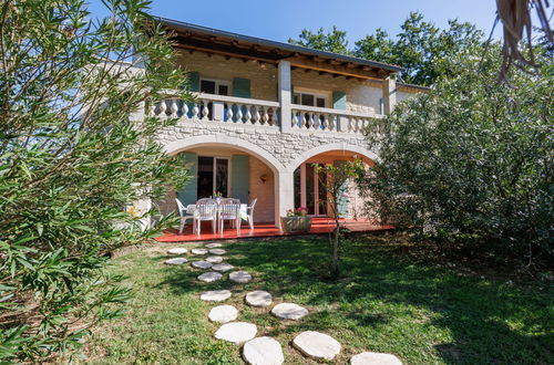 Foto 30 - Casa de 5 quartos em Uzès com piscina privada e jardim