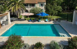 Photo 1 - Maison de 5 chambres à Uzès avec piscine privée et jardin