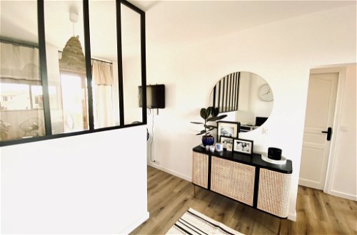 Foto 18 - Apartamento de 2 habitaciones en Hyères con vistas al mar