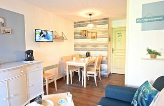 Photo 1 - Appartement de 1 chambre à Saint-Raphaël avec piscine et jardin
