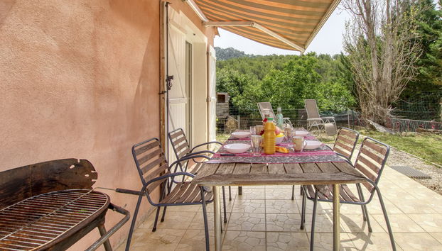 Apartamento de 2 quartos em Évenos com jardim e terraço - Foto 2