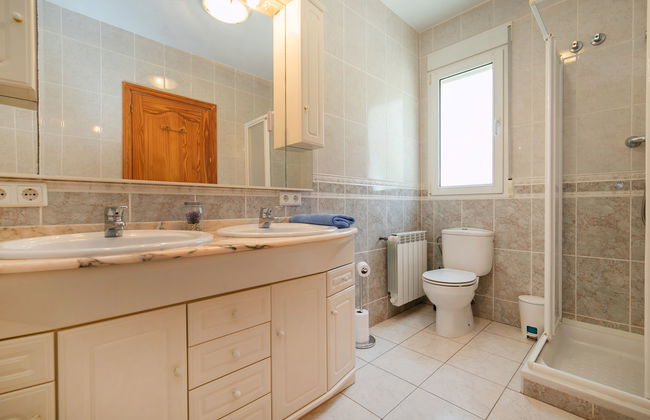 Casa de 5 quartos em Calp com piscina privada e terraço - Foto 24