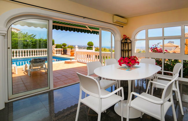 Casa de 5 quartos em Calp com piscina privada e terraço - Foto 15