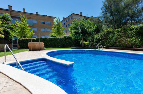 Foto 1 - Appartamento con 2 camere da letto a Tossa de Mar con piscina e giardino