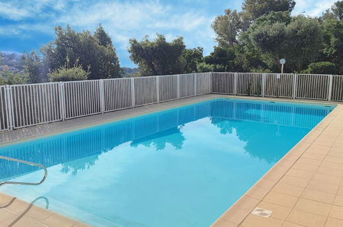 Photo 16 - Appartement en Cavalaire-sur-Mer avec piscine