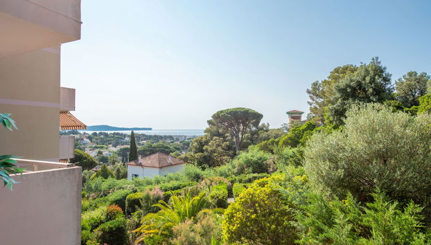 Apartamento em Cavalaire-sur-Mer com piscina - Foto 2