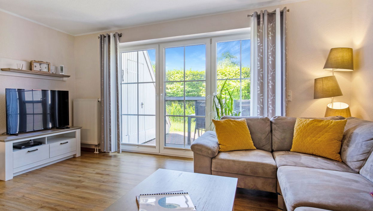 Casa de 4 quartos em Butjadingen com piscina e jardim - Foto 1