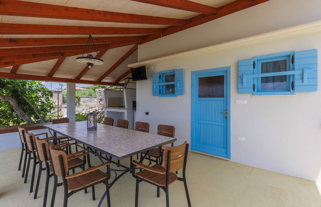 Casa de 2 quartos em Raša com jardim e terraço - Foto 34