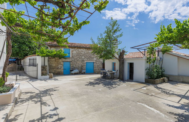 Casa de 2 quartos em Raša com jardim e terraço - Foto 35