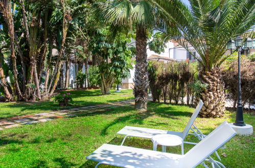 Photo 1 - Maison de 3 chambres à Rincón de la Victoria avec jardin et vues à la mer