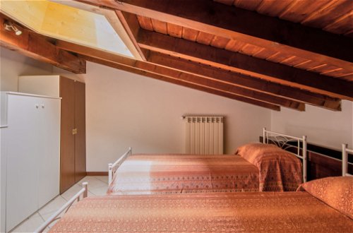 Foto 20 - Apartment mit 3 Schlafzimmern in Montano Lucino