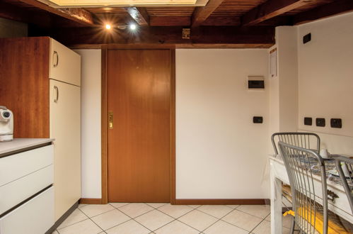 Foto 14 - Apartment mit 3 Schlafzimmern in Montano Lucino