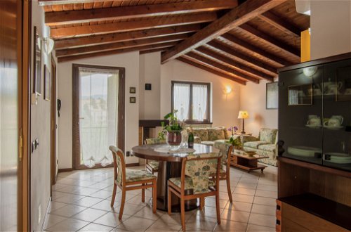 Foto 7 - Apartment mit 3 Schlafzimmern in Montano Lucino
