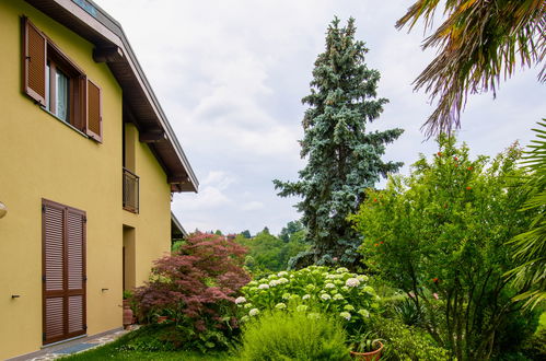 Photo 29 - Appartement de 3 chambres à Montano Lucino avec jardin