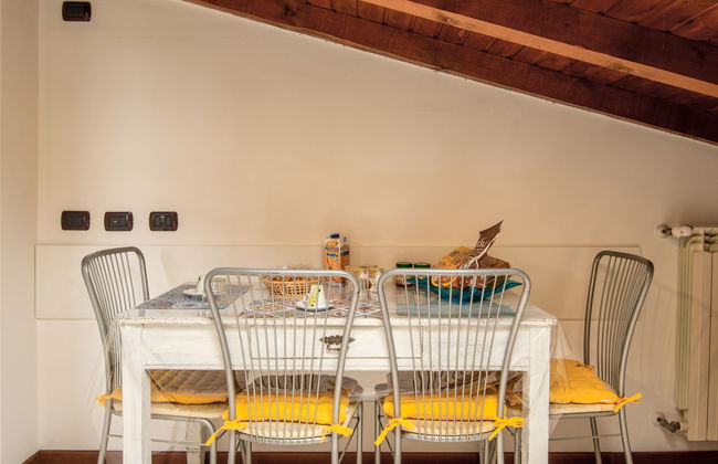 Apartamento de 4 quartos em Montano Lucino com jardim - Foto 13