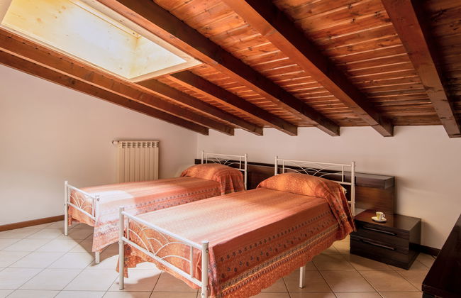 Apartamento de 4 quartos em Montano Lucino com jardim - Foto 19