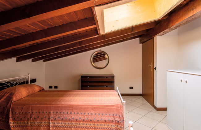 Apartamento de 4 quartos em Montano Lucino com jardim - Foto 21