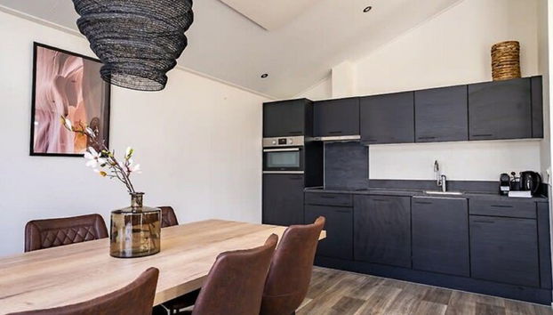 Casa de 4 quartos em Arnhem com piscina e jardim - Foto 3