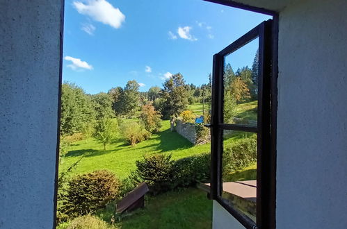 Foto 5 - Haus mit 5 Schlafzimmern in Smržovka mit garten