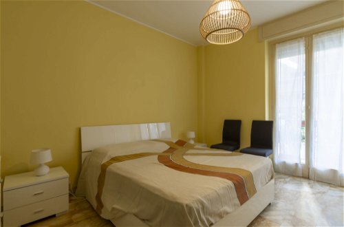 Foto 3 - Apartment mit 1 Schlafzimmer in Sanremo mit blick aufs meer