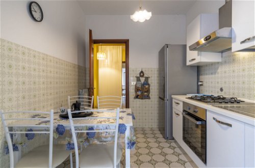 Foto 2 - Apartamento de 1 quarto em Sanremo com vistas do mar