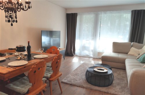 Photo 10 - 2 bedroom Apartment in Davos with garden and mountain view