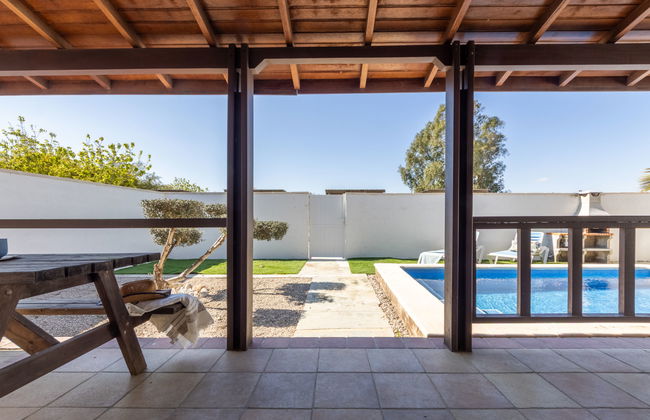 4 bedroom House in Deltebre with private pool and garden - Photo 30