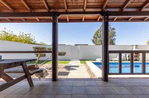 Foto 30 - Casa con 3 camere da letto a Deltebre con piscina privata e giardino