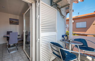 Foto 2 - Apartamento de 1 quarto em Crikvenica com terraço