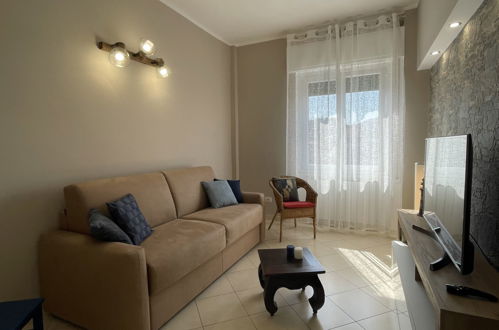 Foto 33 - Apartamento de 1 habitación en Imperia con jardín