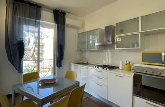 Foto 3 - Apartamento de 1 habitación en Imperia con jardín