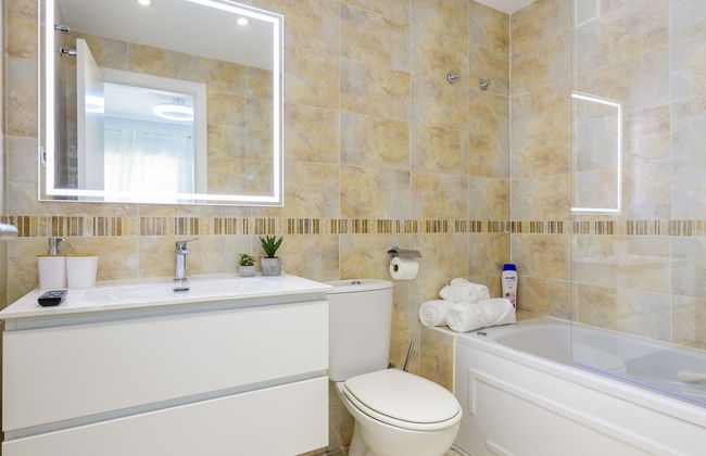 3 bedroom Apartment in Oropesa del Mar with swimming pool and garden - Photo 21