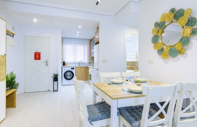 3 bedroom Apartment in Oropesa del Mar with swimming pool and garden - Photo 13