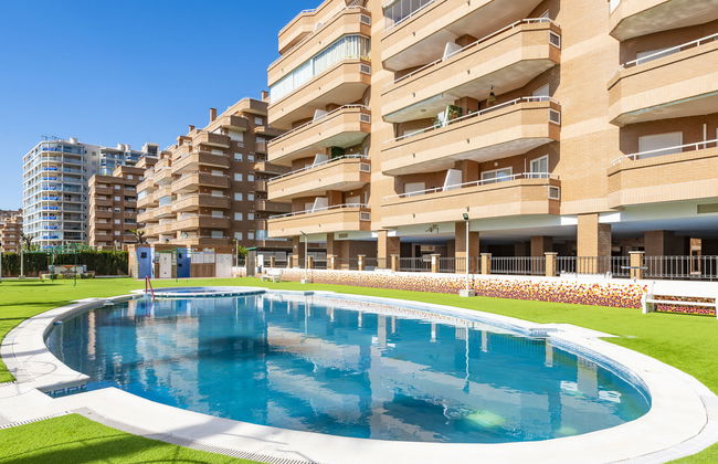 3 bedroom Apartment in Oropesa del Mar with swimming pool and garden - Photo 1