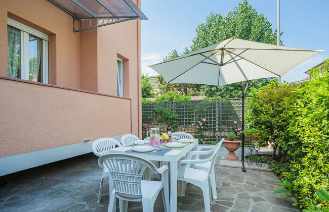 Haus mit 4 Schlafzimmern in Viareggio mit garten und terrasse - Foto 1