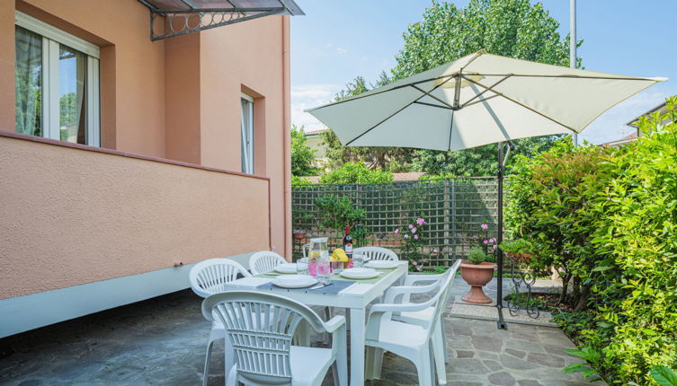 Foto 1 - Casa de 3 quartos em Viareggio com jardim e vistas do mar