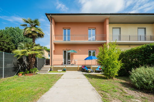 Photo 38 - Maison de 3 chambres à Viareggio avec jardin et vues à la mer