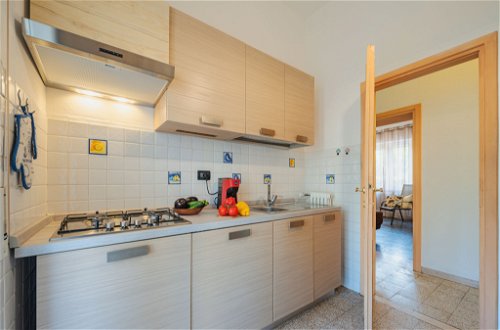Foto 11 - Haus mit 3 Schlafzimmern in Viareggio mit garten und blick aufs meer