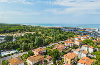 Foto 2 - Casa de 3 habitaciones en Viareggio con jardín y vistas al mar