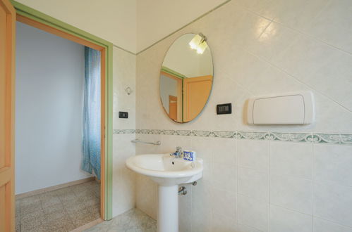 Foto 28 - Haus mit 3 Schlafzimmern in Viareggio mit garten und blick aufs meer